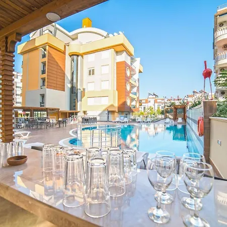 Flamingo Apart-hotel 3*