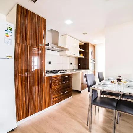Flamingo Apart-hotel 3*