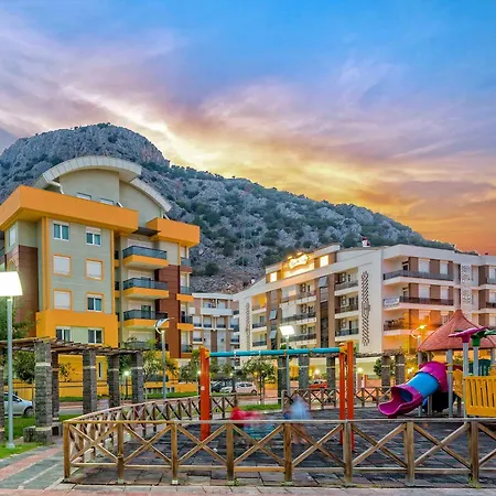 Flamingo Apart-hotel 3*